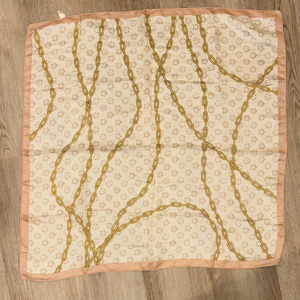 Elegant Gold and Cream Scarf